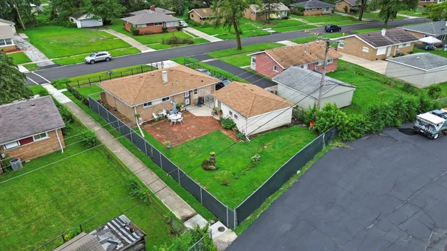 $170,000 | 3048 Sherwood Avenue, Markham, IL 60428