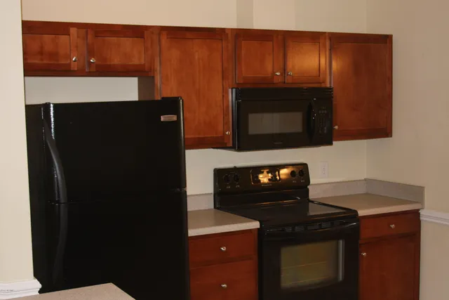 $1,450 | 2321 Sadler Drive, Unit B, Winterville, NC 28590