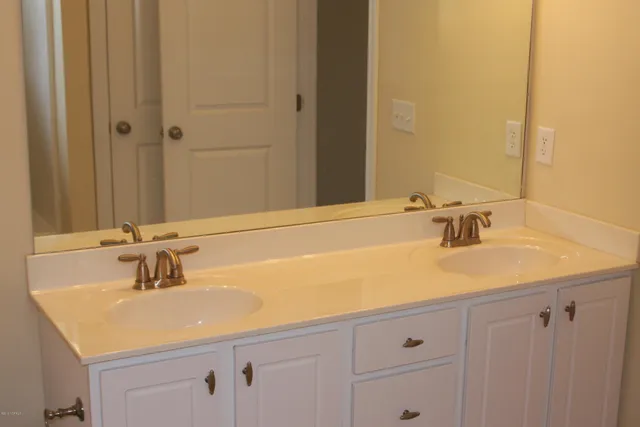 $1,450 | 2321 Sadler Drive, Unit B, Winterville, NC 28590