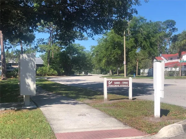 $1,600 | 5942 Peregrine Avenue, Unit 22C, Orlando, FL 32819