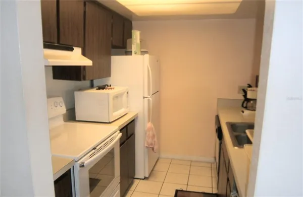 $1,600 | 5942 Peregrine Avenue, Unit 22C, Orlando, FL 32819