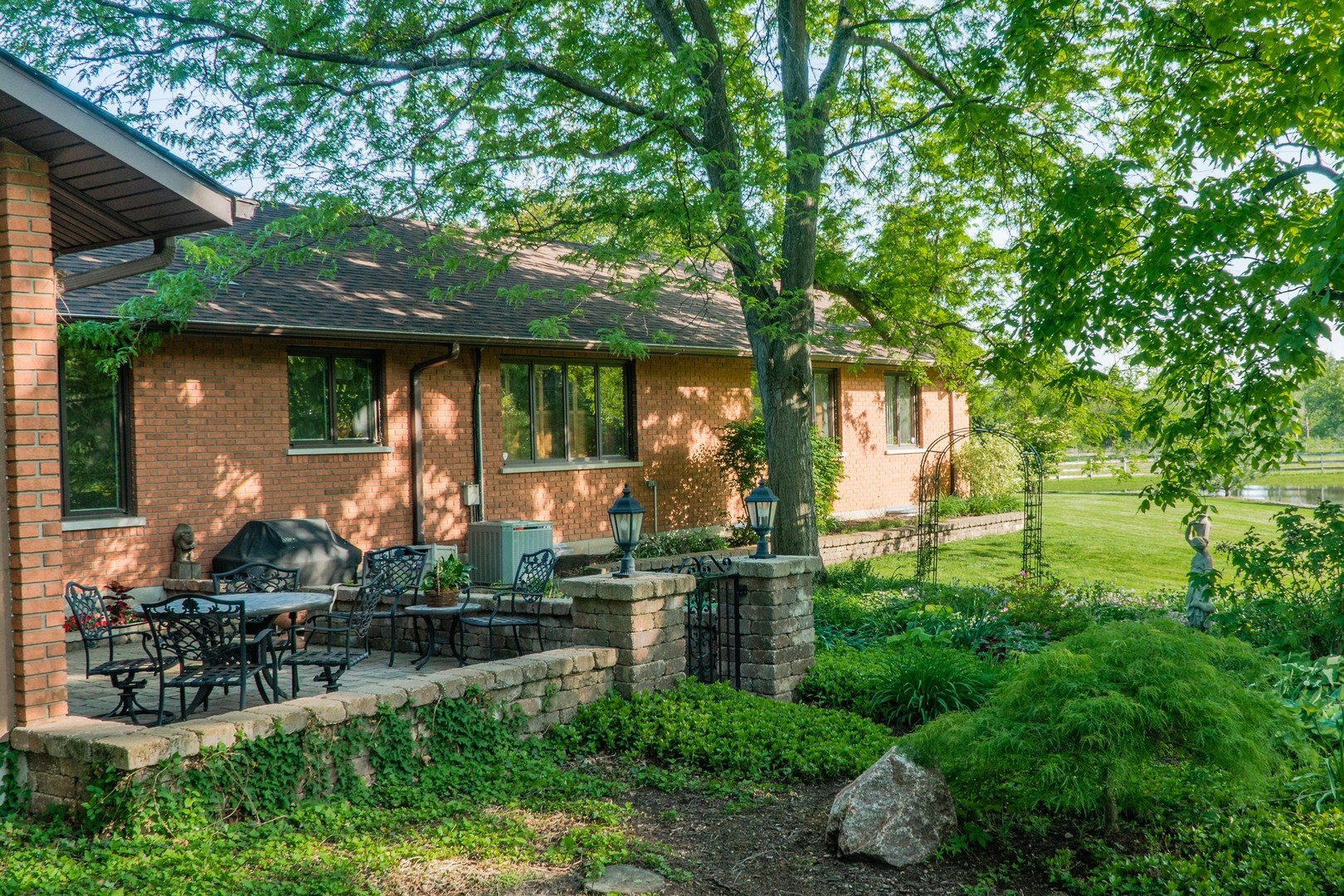 43W485 Thornapple Tree Road Sugar Grove, IL 60554 - Photo 3 of 45
