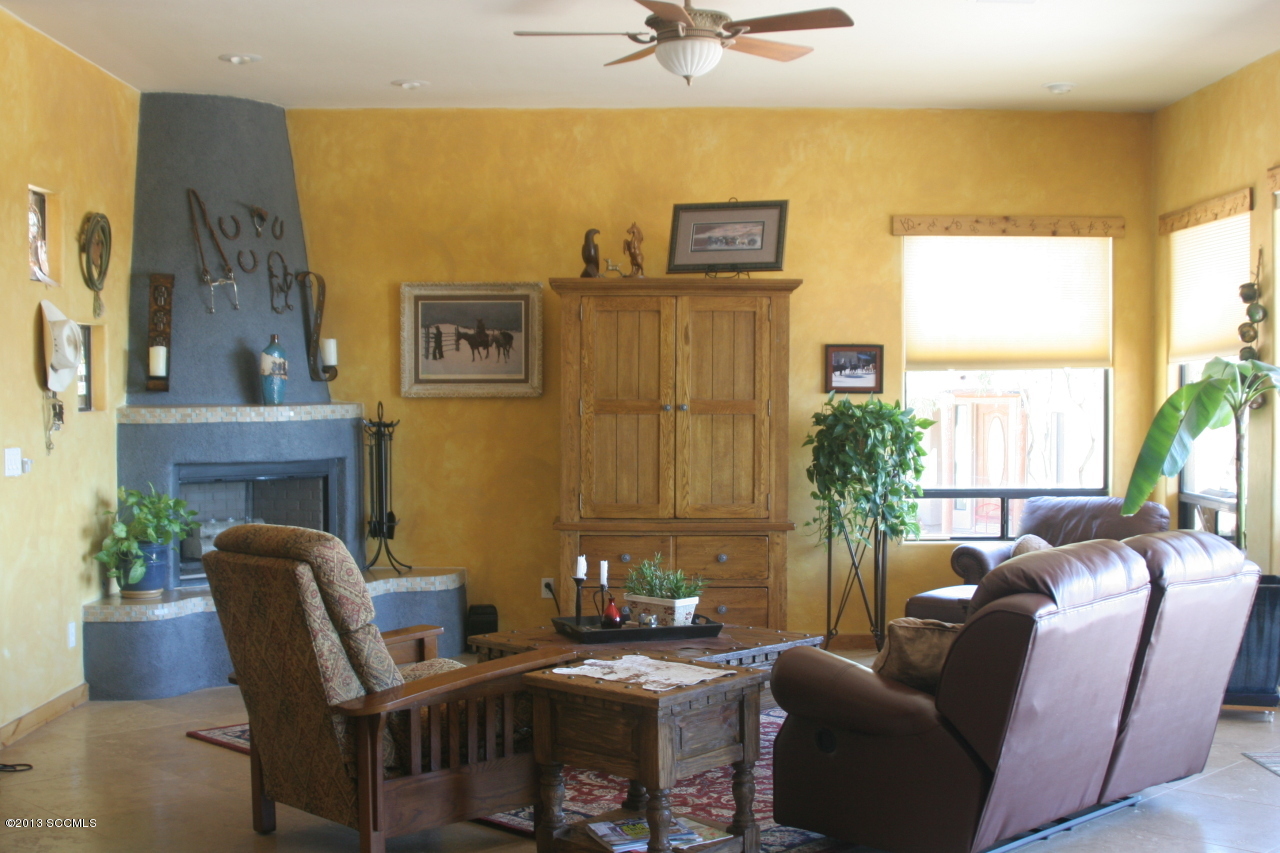 1483 Gale Lane Rio Rico, AZ 85648 - Photo 8 of 47