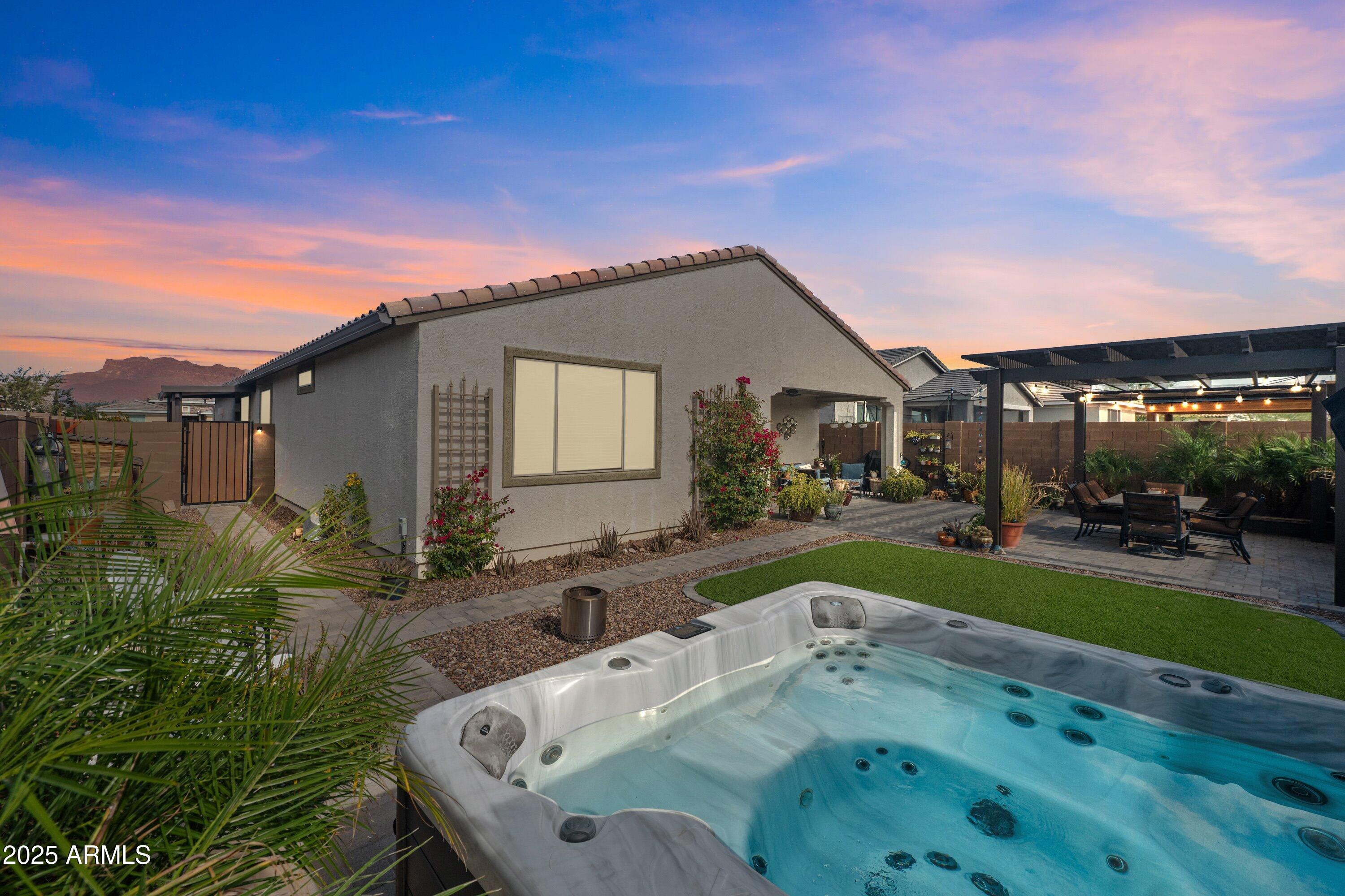 01-12381-Ballentine-Rd-1