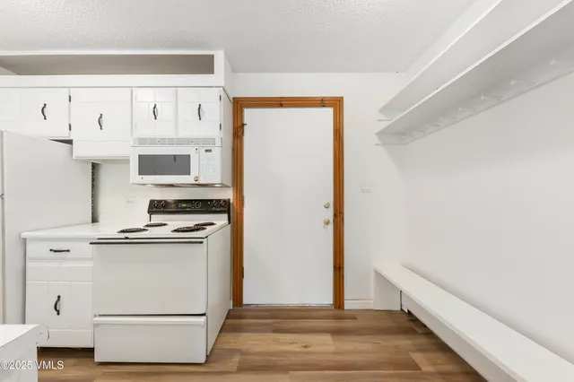 $685,000 | 903 North Frontage Road West, Unit 10, Vail, CO 81657