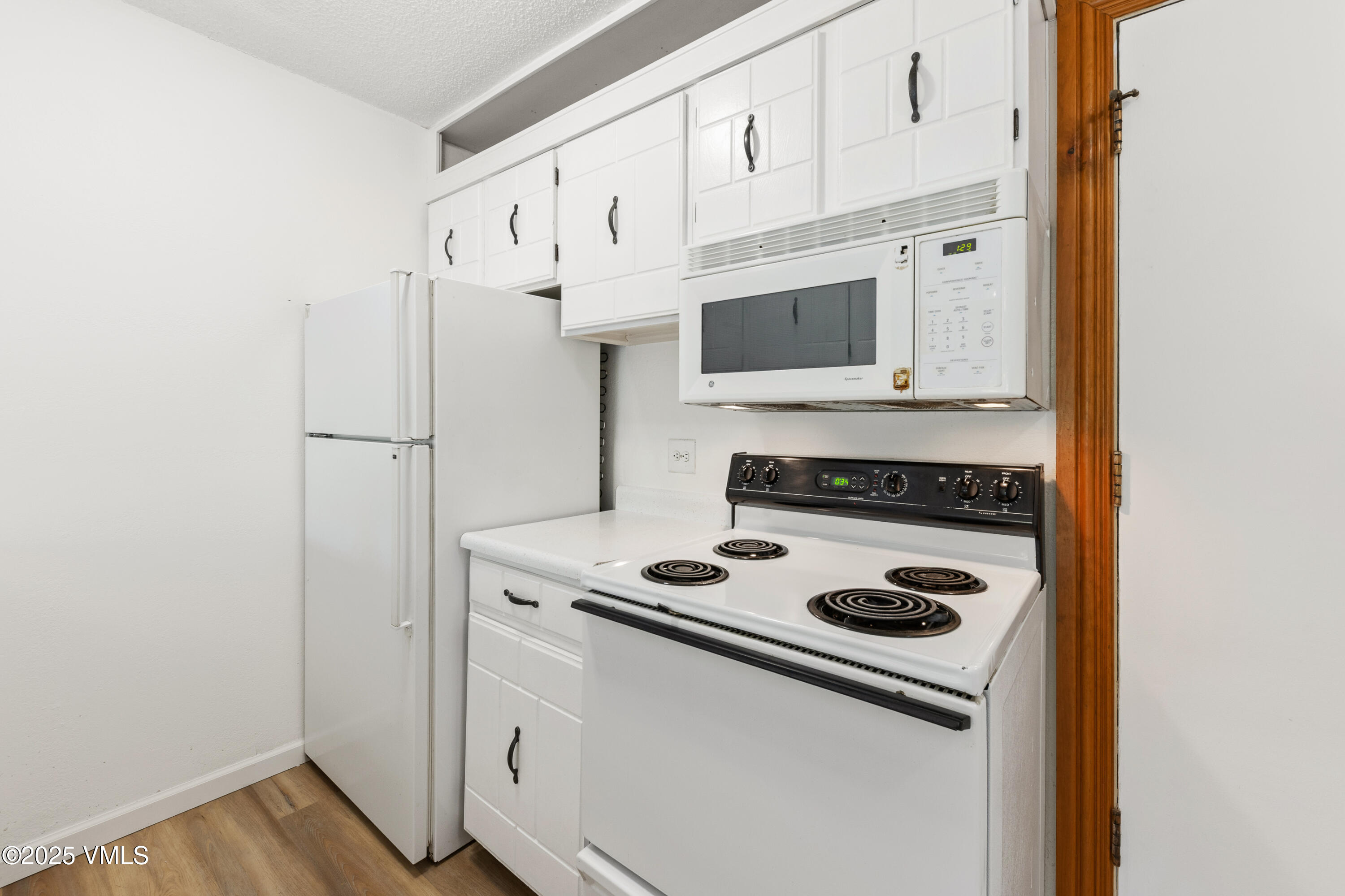 903 North Frontage Road West, Unit 10 Vail, CO 81657 - Photo 12 of 33 718A5406