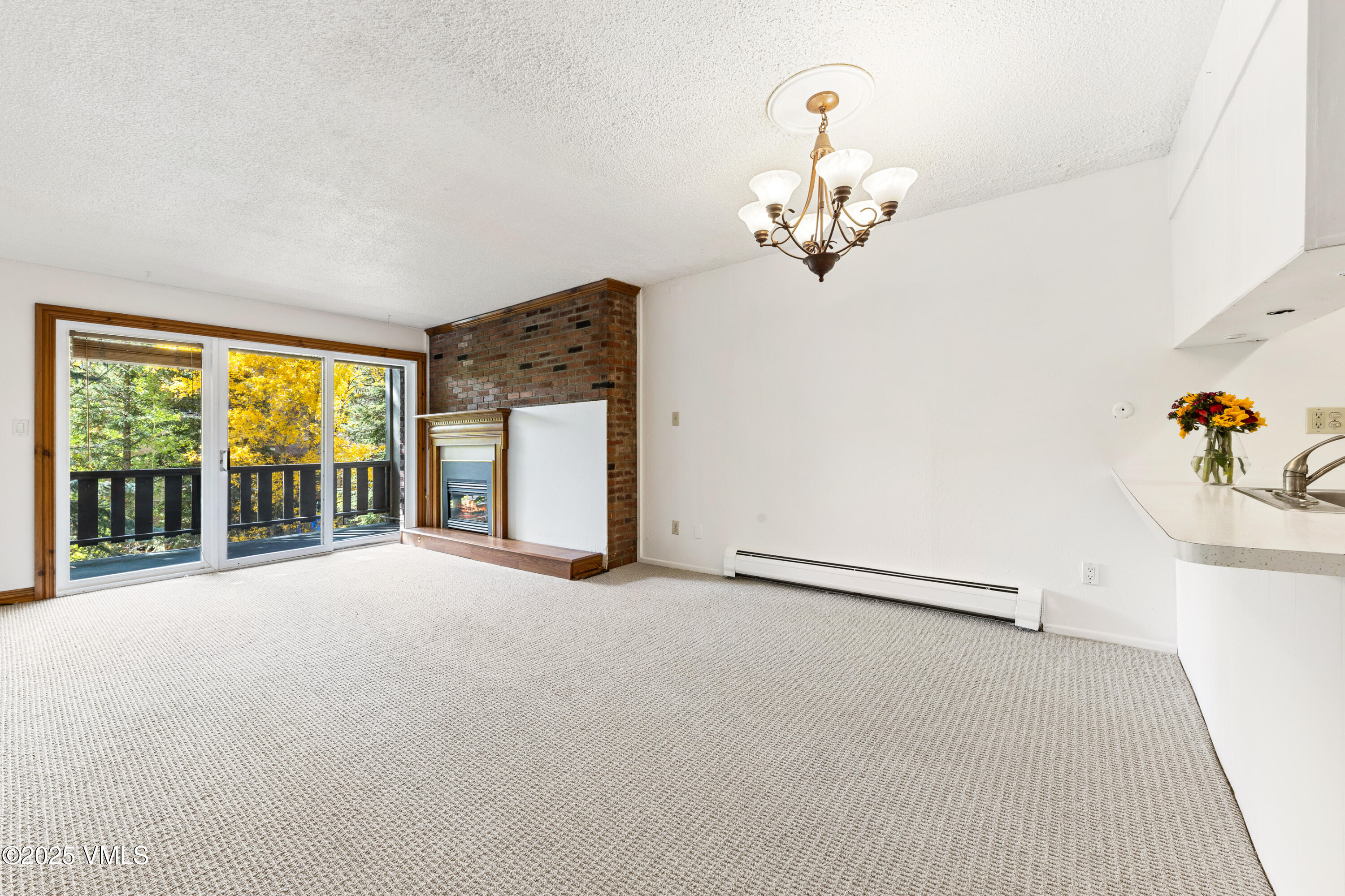 903 North Frontage Road West, Unit 10 Vail, CO 81657 - Photo 2 of 33 718A5451