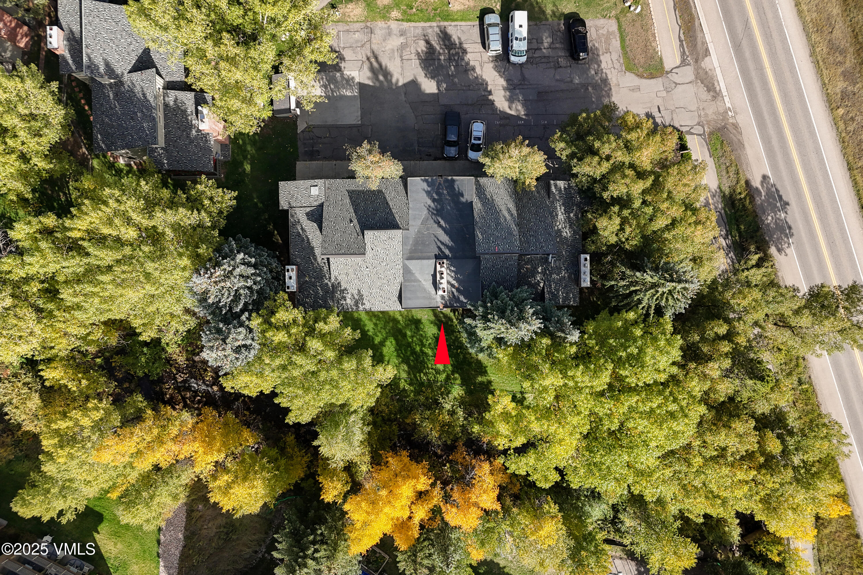 903 North Frontage Road West, Unit 10 Vail, CO 81657 - Photo 31 of 33 DJI_20250926154020_0096_D