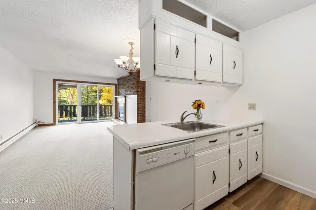 $685,000 | 903 North Frontage Road West, Unit 10, Vail, CO 81657