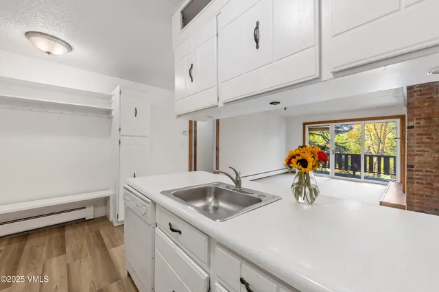 $685,000 | 903 North Frontage Road West, Unit 10, Vail, CO 81657