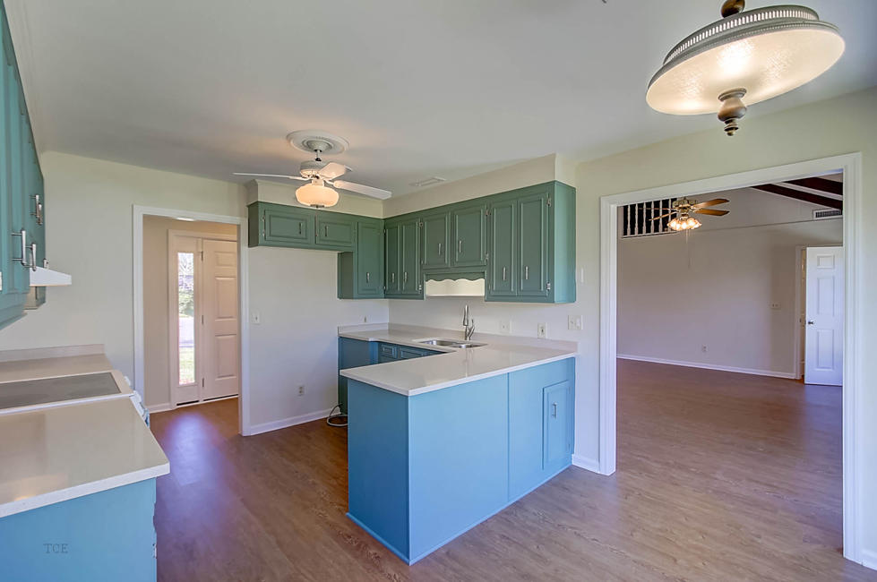 1549 Longview Road Mount Pleasant, SC 29464 - Photo 11 of 40 Kitchen Area