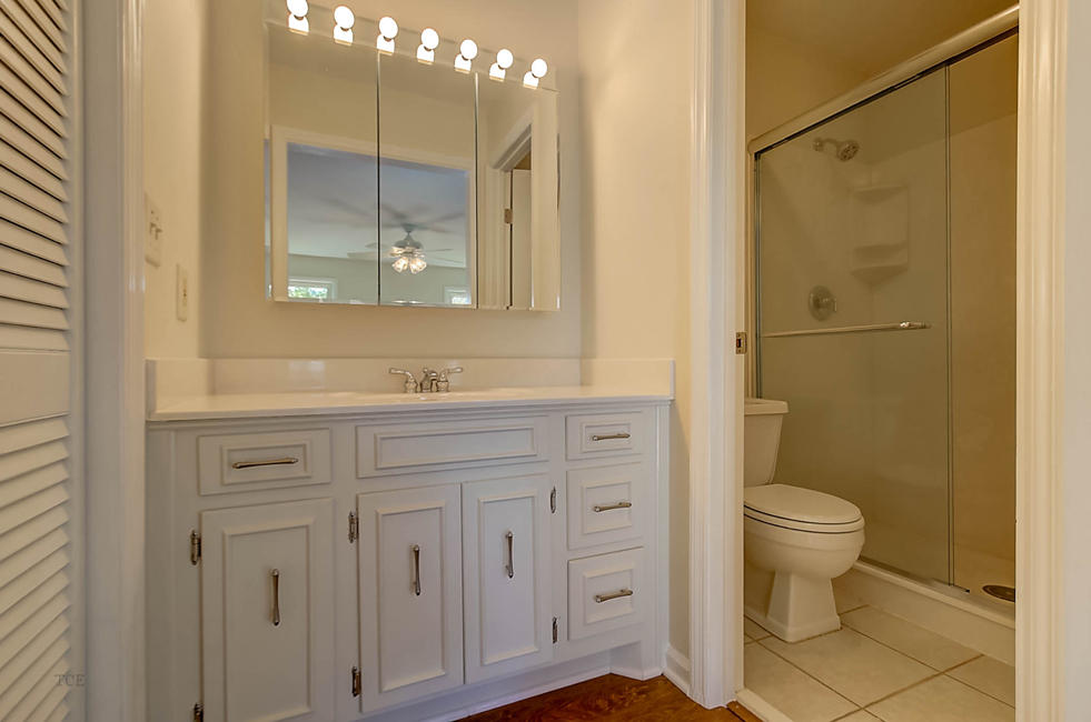 1549 Longview Road Mount Pleasant, SC 29464 - Photo 26 of 40 Master Bathroom