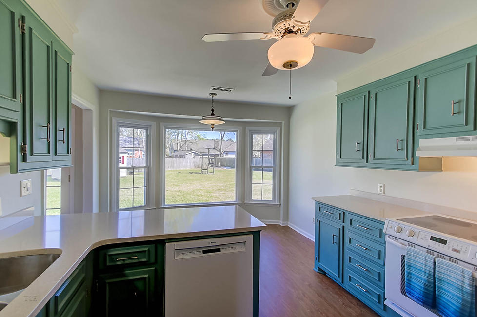 1549 Longview Road Mount Pleasant, SC 29464 - Photo 6 of 40 Kitchen