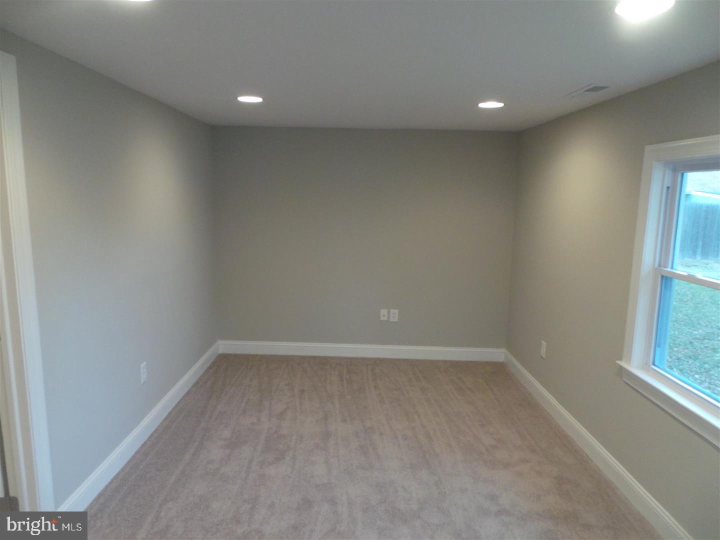 1 Dover Road Sewell, NJ 08080 - Photo 11 of 22