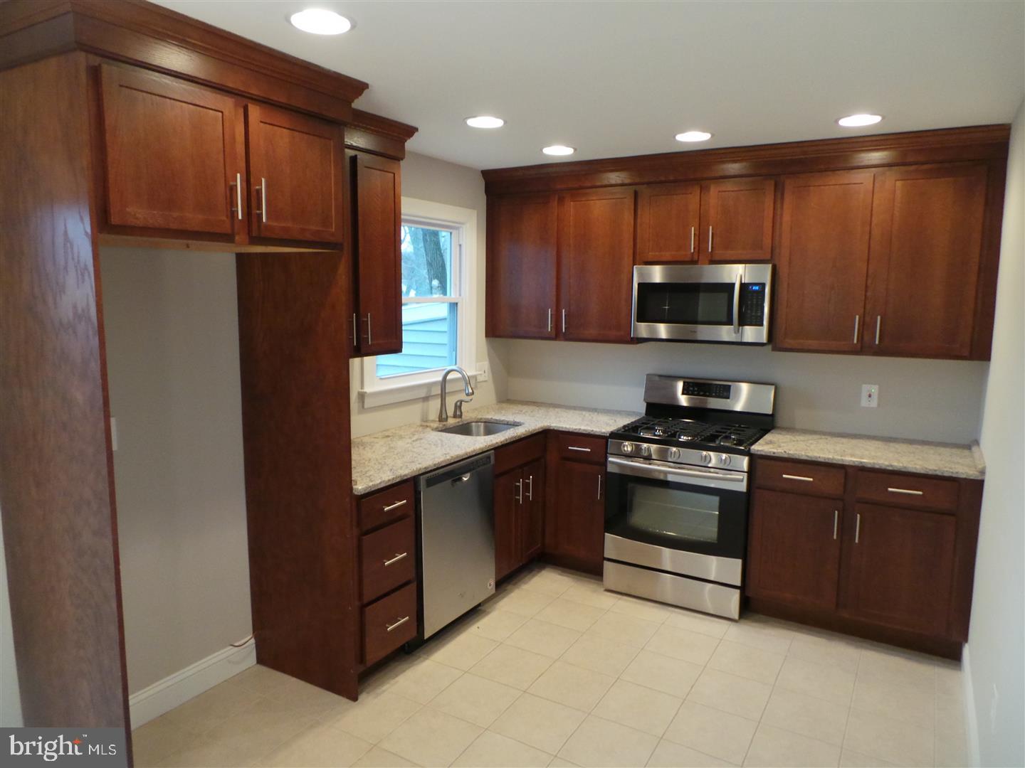 1 Dover Road Sewell, NJ 08080 - Photo 3 of 22