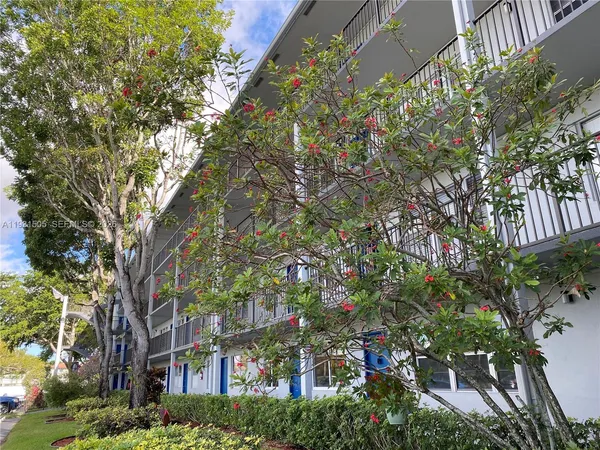 $1,500 | 301 Southwest 135th Avenue, Unit 209C, Pembroke Pines, FL 33027
