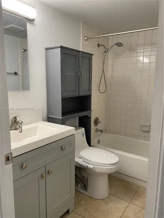 $1,500 | 301 Southwest 135th Avenue, Unit 209C, Pembroke Pines, FL 33027
