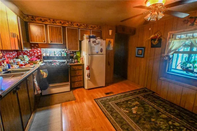 $169,900 | 7580 Northeast Cc Highway, Osceola, MO 64776