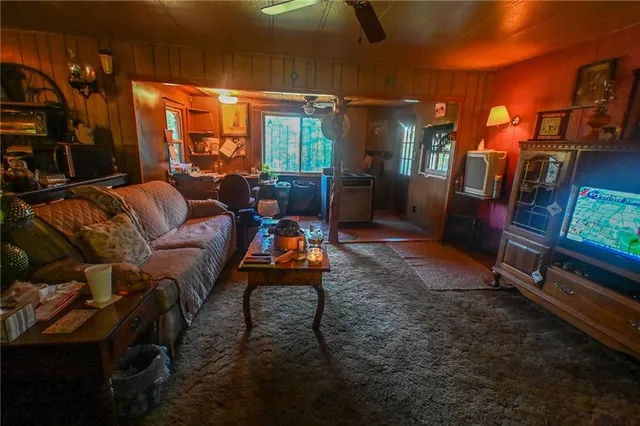 $169,900 | 7580 Northeast Cc Highway, Osceola, MO 64776