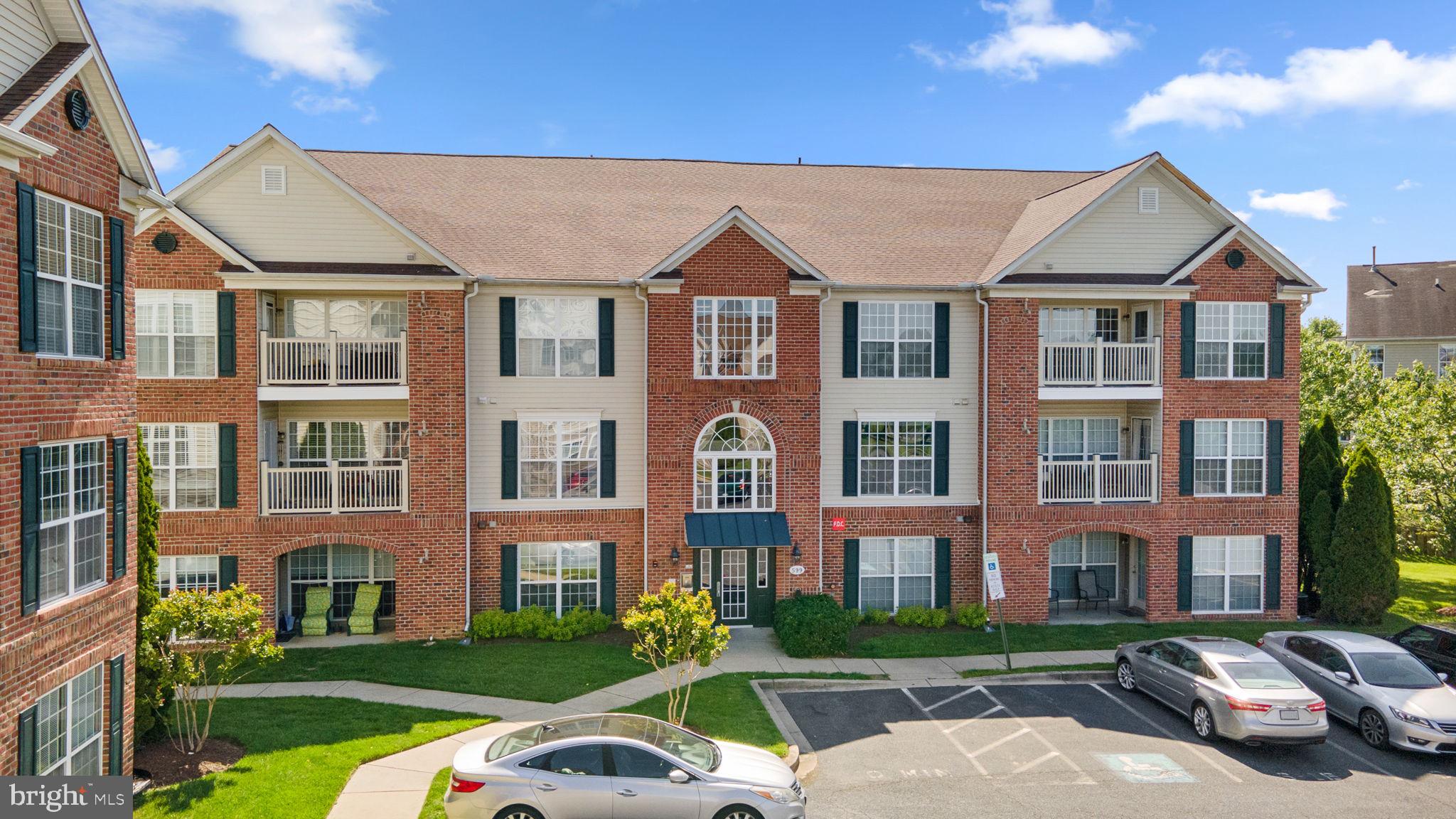 599 Cawley Drive, Unit 3D Frederick, MD 21703 - Photo 2 of 32