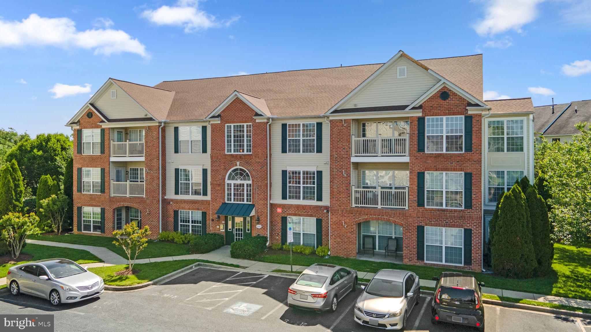 599 Cawley Drive, Unit 3D Frederick, MD 21703 - Photo 3 of 32