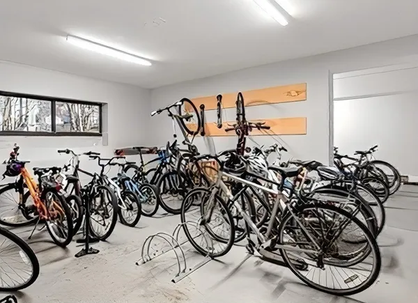 $2,800 | 32 Whites Avenue, Unit D33, Watertown, MA 02472