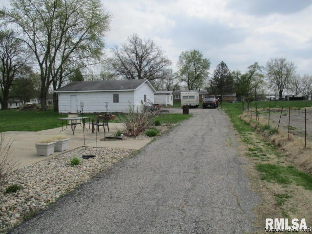 2412 East Ardmore Avenue Springfield, IL 62702 - Photo 8 of 8 Gallery Image 8