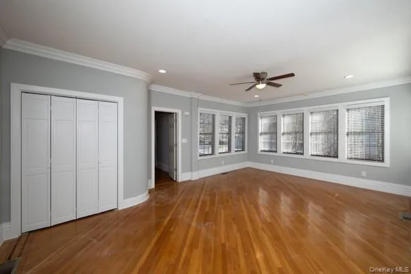 $3,750 | 576 Scranton Avenue, Unit 5764, Lynbrook, NY 11563