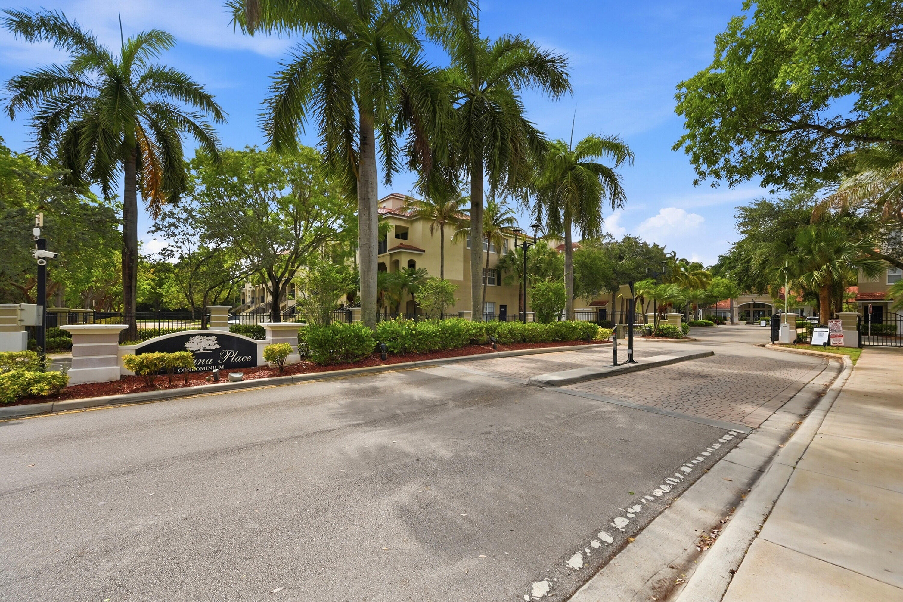 5820 West Sample Road, Unit 206 Coral Springs, FL 33067 - Photo 32 of 33 32_dsc_0477