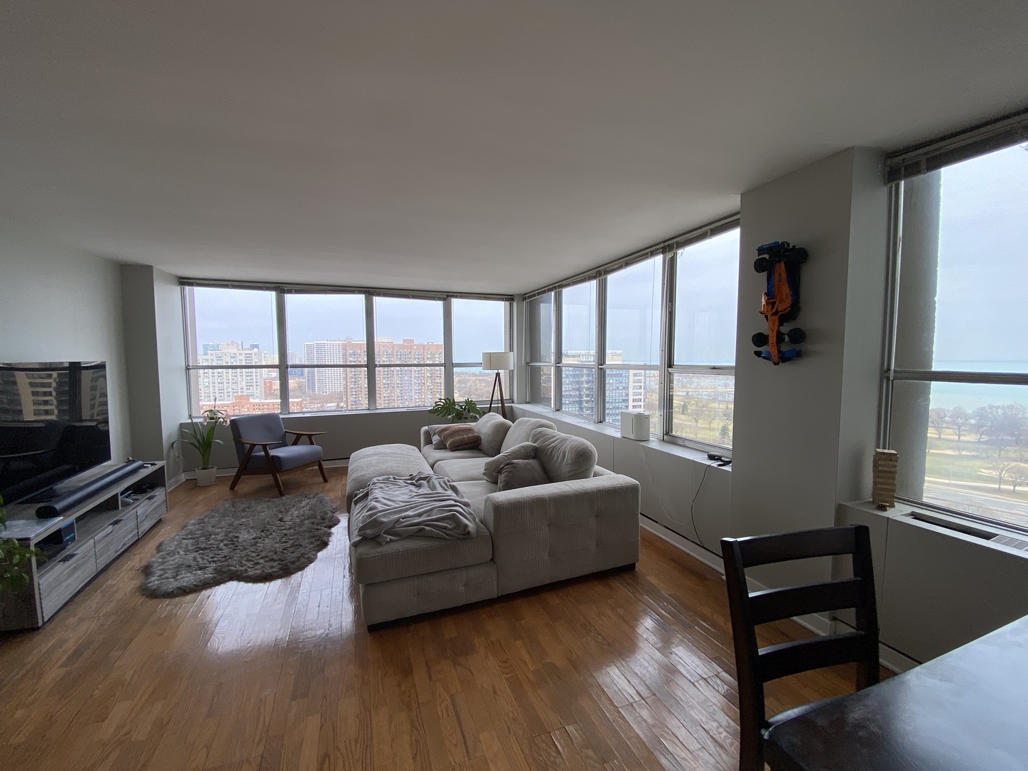 655 West Irving Park Road, Unit 2010 Chicago, IL 60613 - Photo 16 of 80