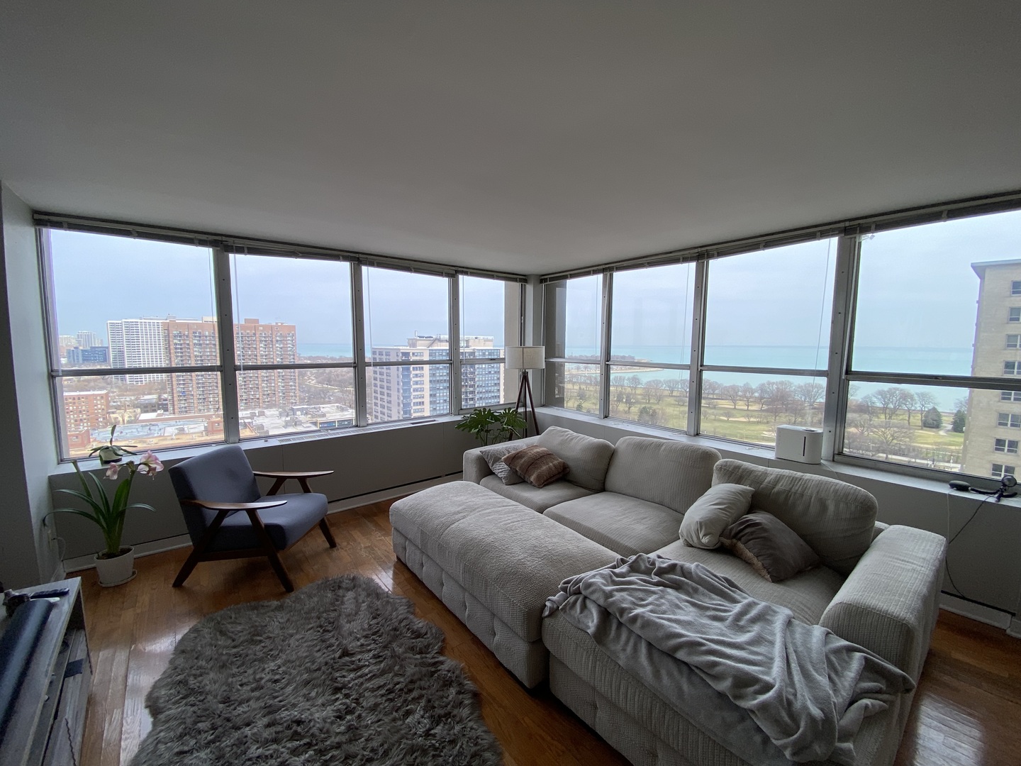 655 West Irving Park Road, Unit 2010 Chicago, IL 60613 - Photo 17 of 80