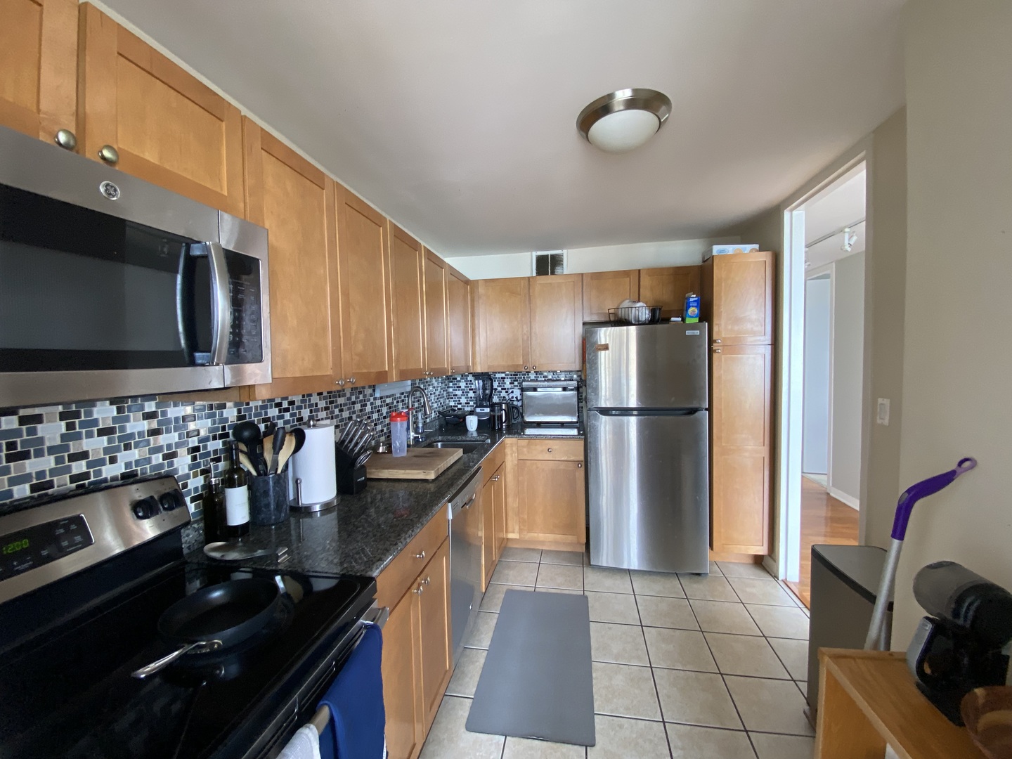655 West Irving Park Road, Unit 2010 Chicago, IL 60613 - Photo 24 of 80