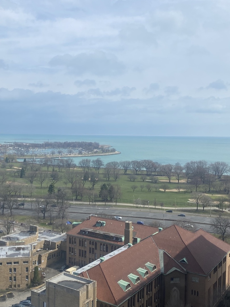 655 West Irving Park Road, Unit 2010 Chicago, IL 60613 - Photo 29 of 80