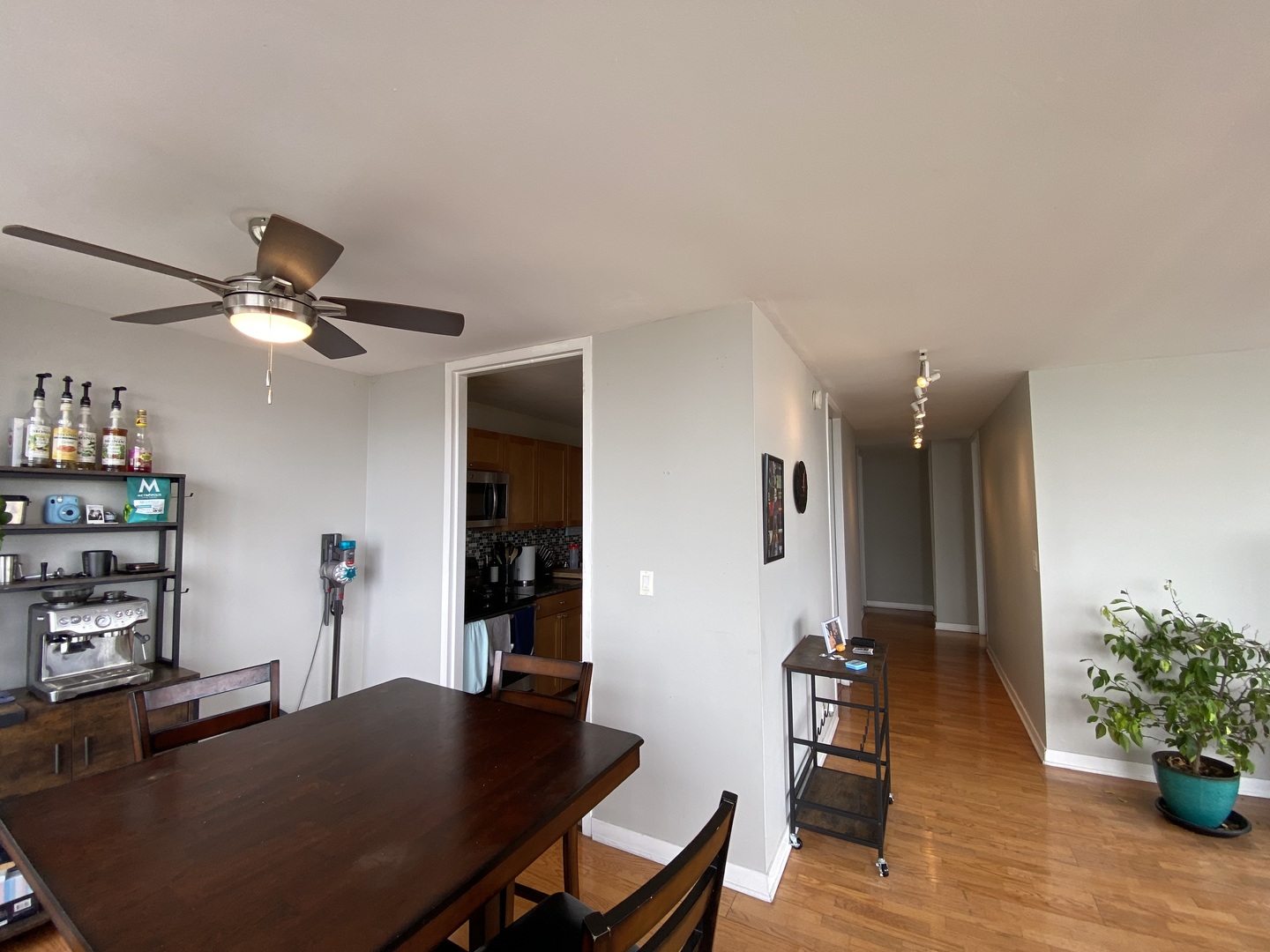 655 West Irving Park Road, Unit 2010 Chicago, IL 60613 - Photo 35 of 80