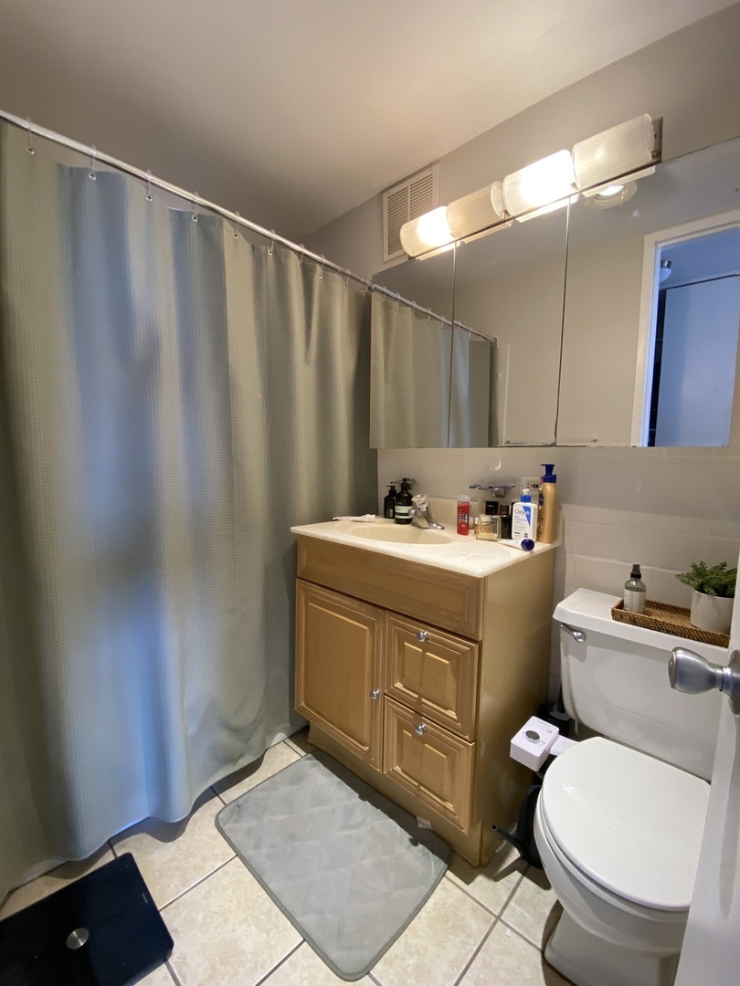 655 West Irving Park Road, Unit 2010 Chicago, IL 60613 - Photo 47 of 80