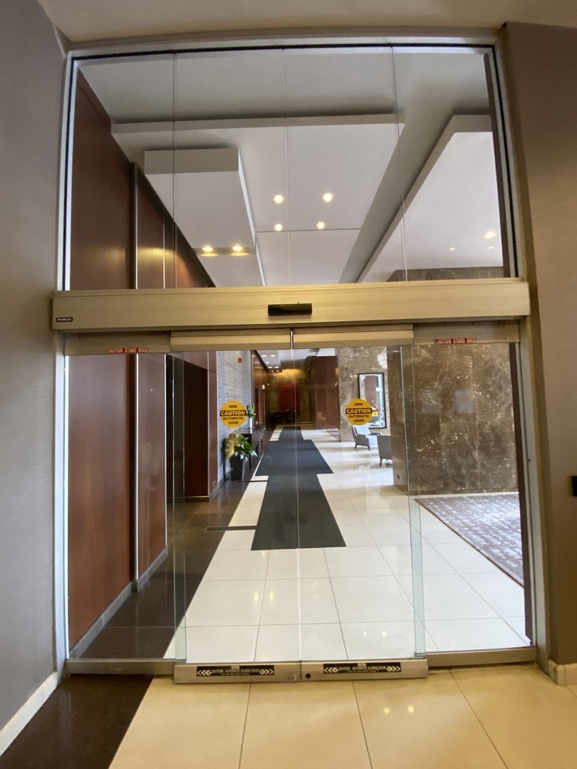 655 West Irving Park Road, Unit 2010 Chicago, IL 60613 - Photo 6 of 80