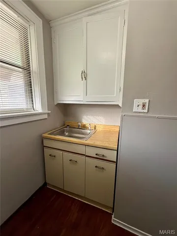 $225,000 | 4617 South Broadway, St. Louis, MO 63111