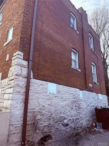 $225,000 | 4617 South Broadway, St. Louis, MO 63111