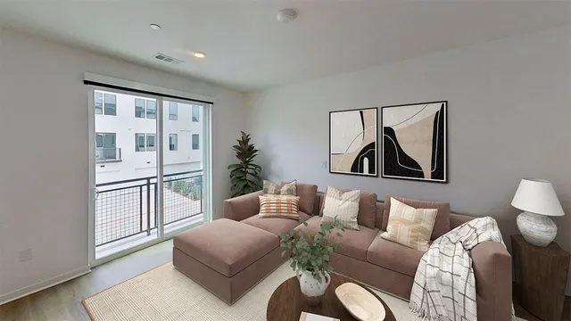 $2,900 | 1941 Sawdust Road, Unit 614, The Woodlands, TX 77380