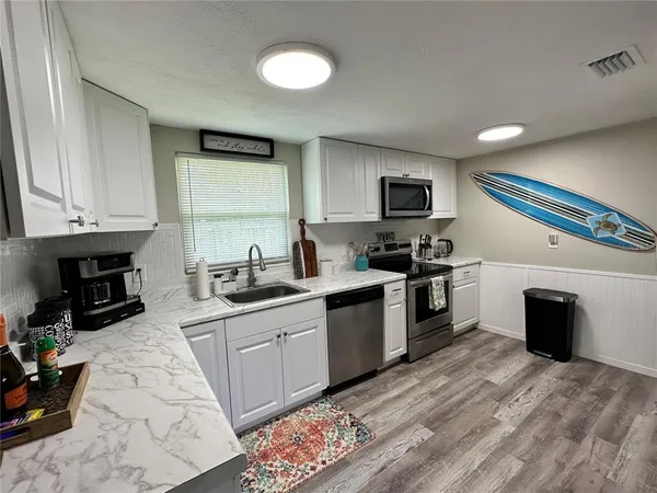 $1,800 | 50 Euclid Avenue, Englewood, FL 34223