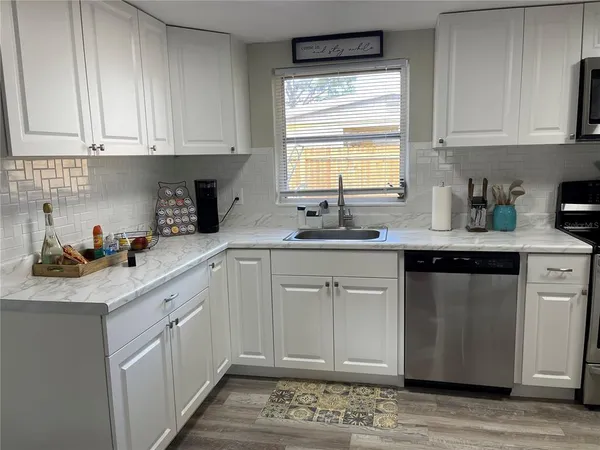 $1,800 | 50 Euclid Avenue, Englewood, FL 34223