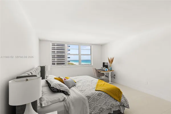 $4,198 | 5825 Collins Avenue, Unit 10E, Miami Beach, FL 33140