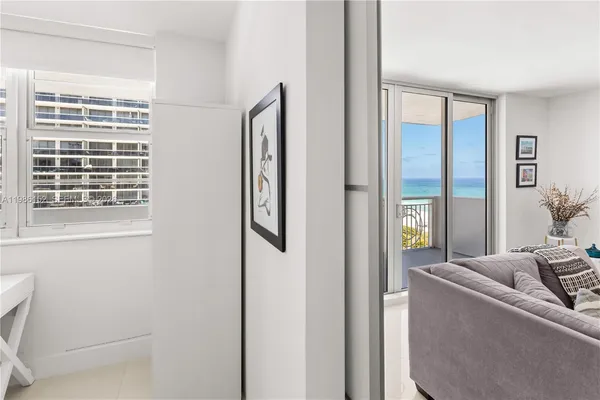 $4,198 | 5825 Collins Avenue, Unit 10E, Miami Beach, FL 33140