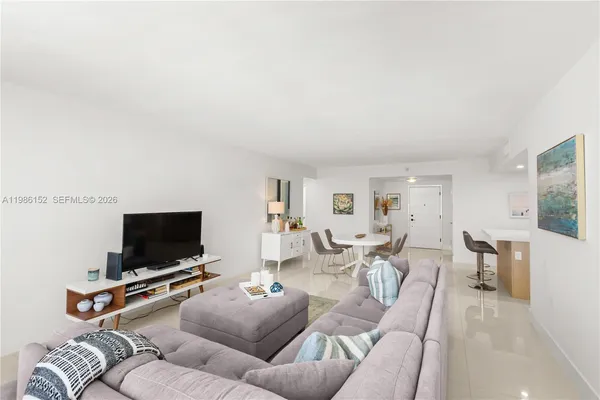 $4,198 | 5825 Collins Avenue, Unit 10E, Miami Beach, FL 33140