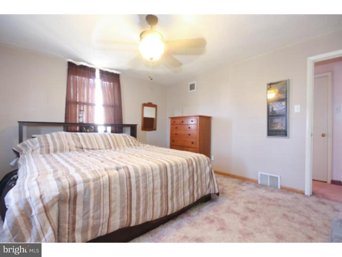 3553 Primrose Road Philadelphia, PA 19114 - Photo 14 of 25 Bedroom - Main
