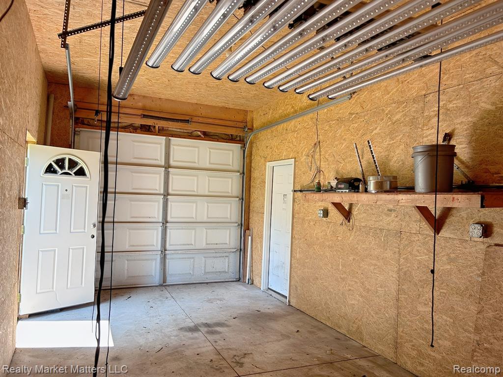 10392 Jeddo Road Avoca, MI 48006 - Photo 20 of 39 Gallery Image 20