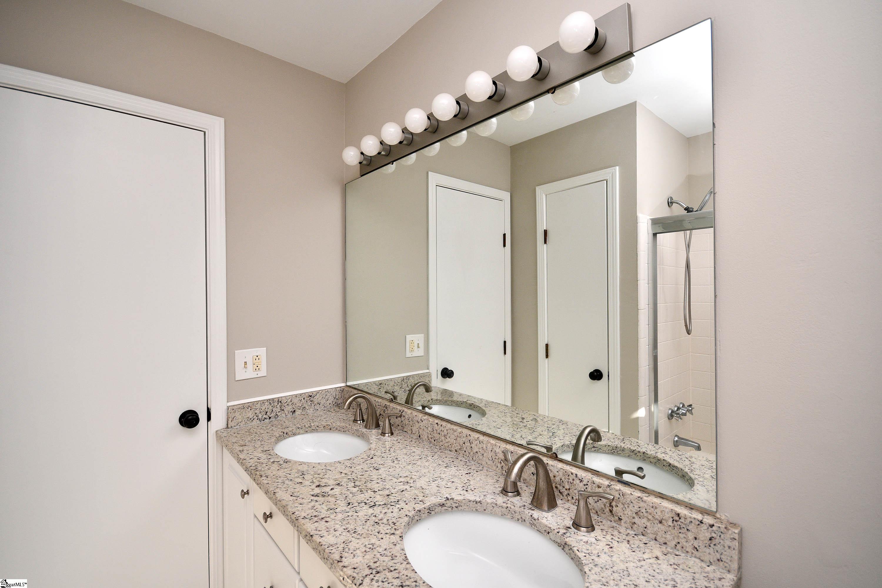 815 Edwards Road, Unit 91 Greenville, SC 29615 - Photo 22 of 25 Gallery Image 22