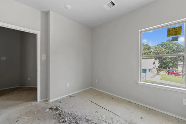 $205,900 | 15608 Sycamore Drive, Montgomery, TX 77356