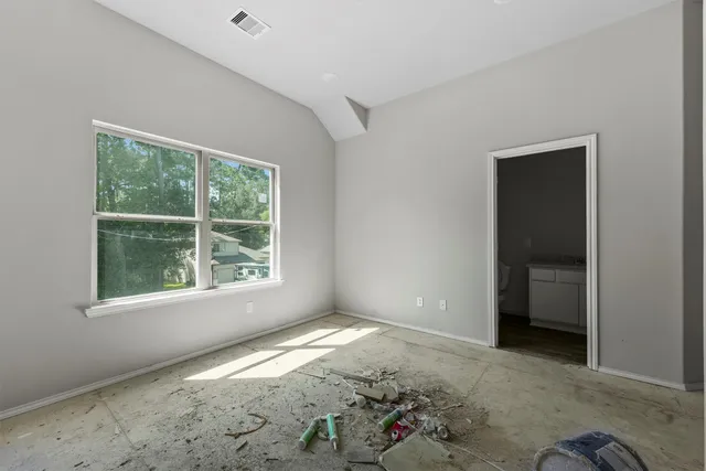 $205,900 | 15608 Sycamore Drive, Montgomery, TX 77356