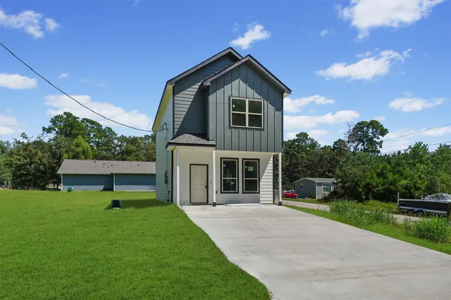 $205,900 | 15608 Sycamore Drive, Montgomery, TX 77356